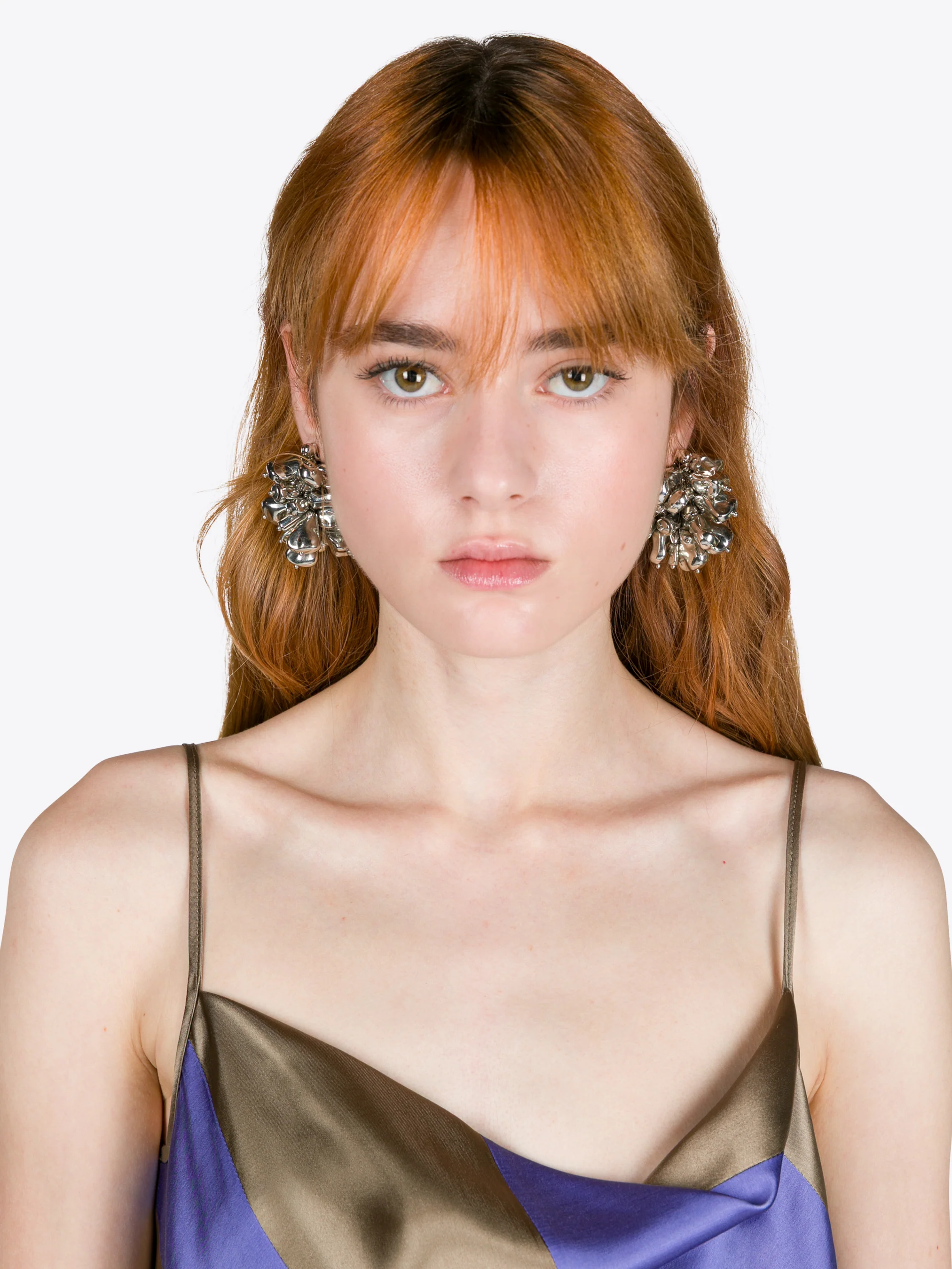 Embroidered earrings - Image 2